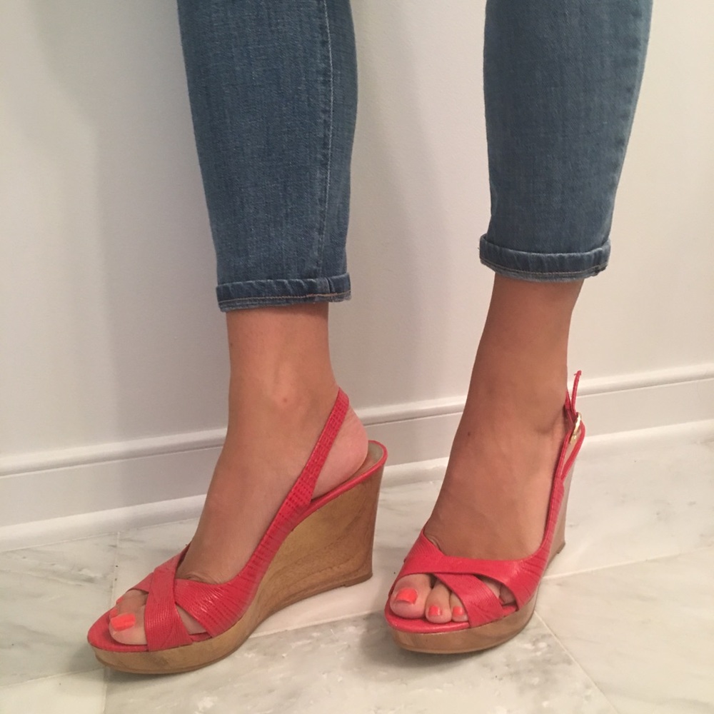 White House Black Mkt Red Wedges